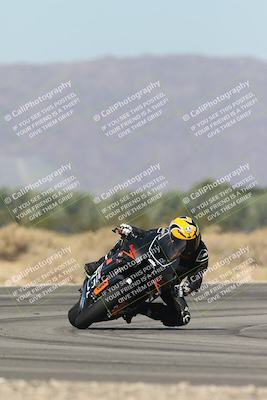 media/Oct-13-2025-Moto Forza (Mon) [[a66d839500]]/2-A Group/Session 3 (Turn 16)/